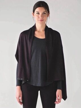NWT lululemon Vinyasa Wrap in Black & Purple